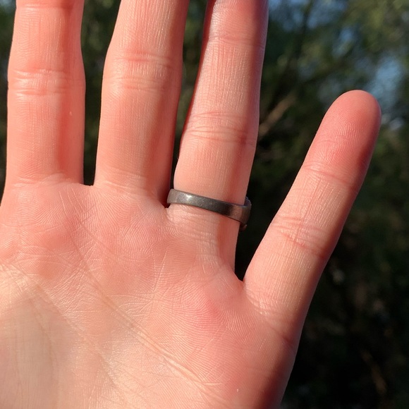 Blue Stone Studded Ring - 6.5 - Picture 7 of 7